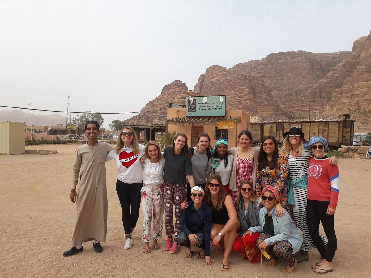 Wadi Rum Light Camp Экстерьер фото